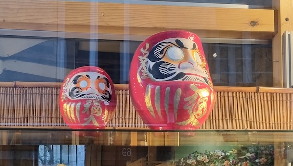 daruma in parijs